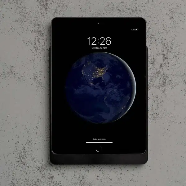 DameWallHomeforiPad10.2_BlackAnodized_3_70d0dd5b-7449-4c42-ae09-632aa573469b