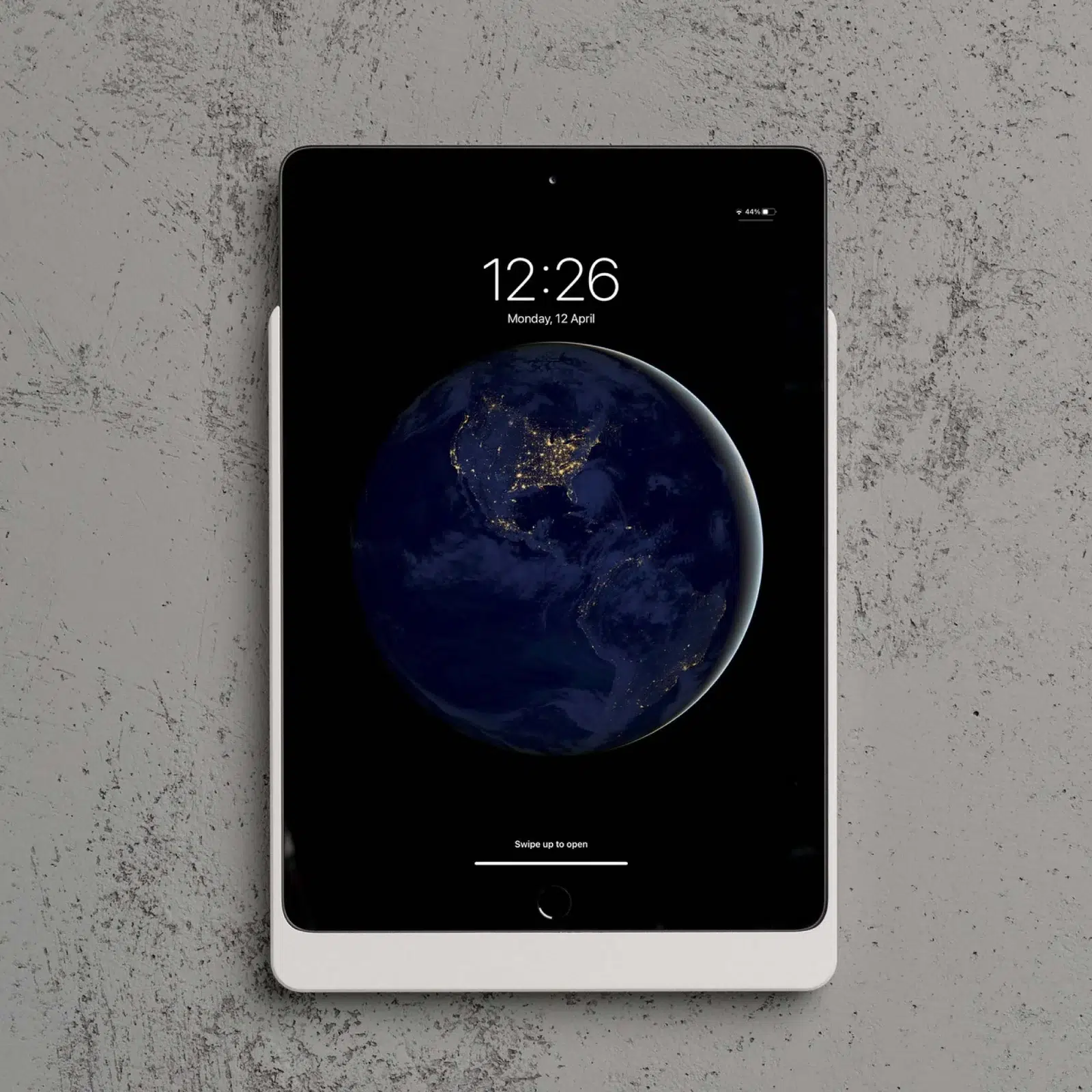 DameWallHomeforiPad10.2_WhitePowderCoated_3_f415d8d1-d032-4fa4-b547-213512c3a7f0