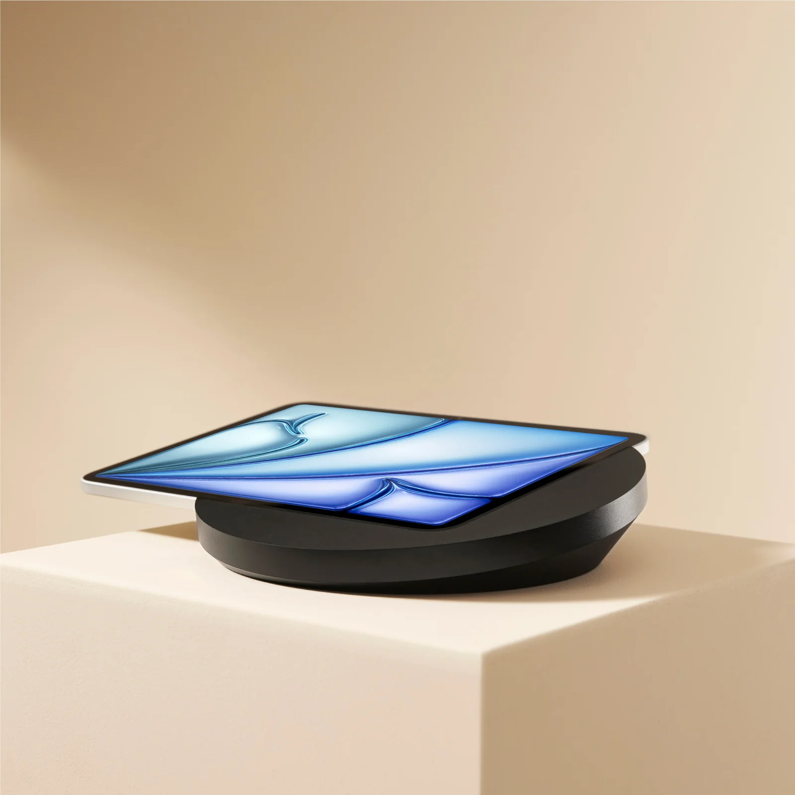 Displine_Sunset_Desk_Console_Black_front_iPad-Air-11-2024